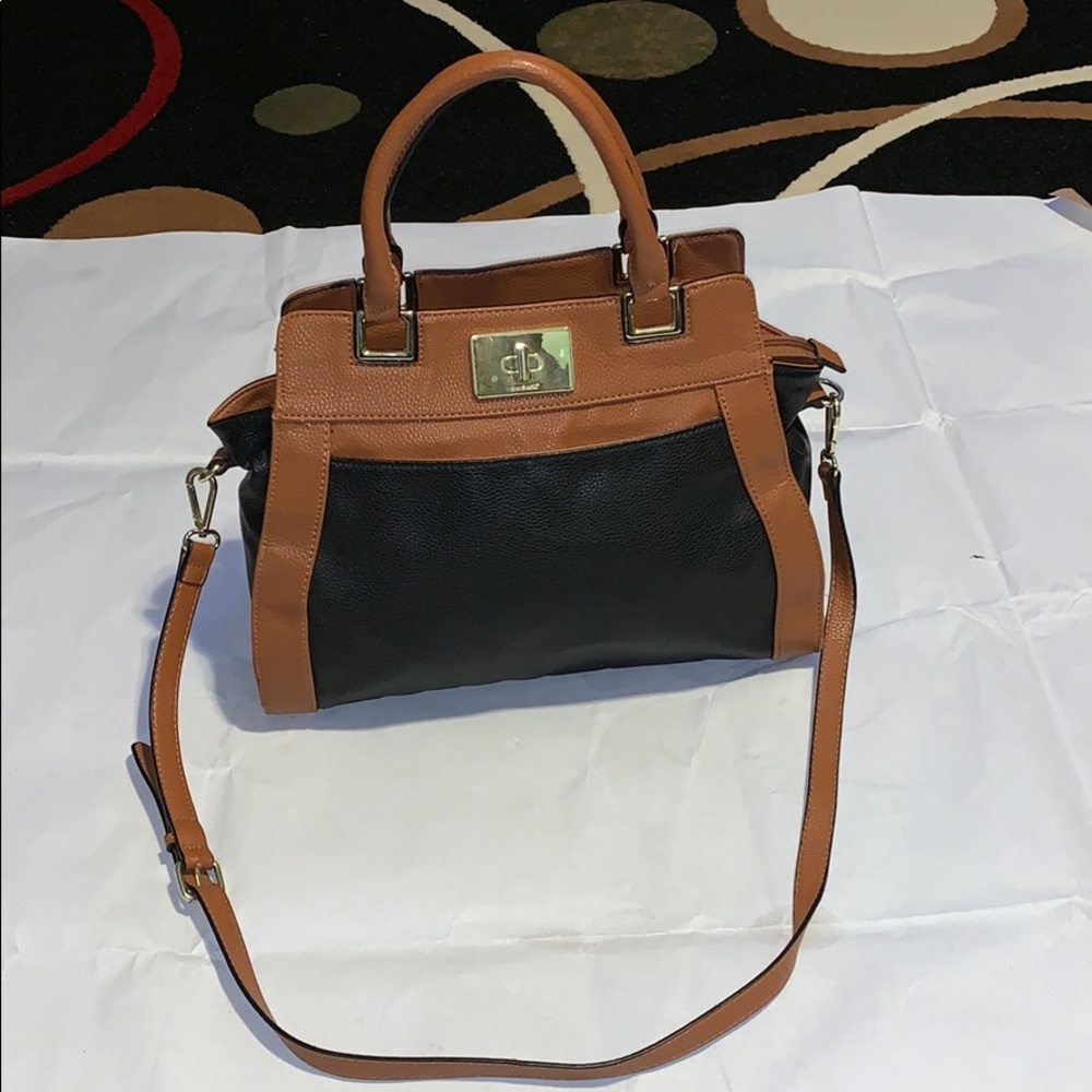 NINE WEST HAND BAG BLACK AND BROWN